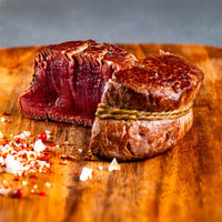 Rare gegartes Premium Black Angus Filetsteak von TAURBULL, butterzart und vollmundig im Geschmack.